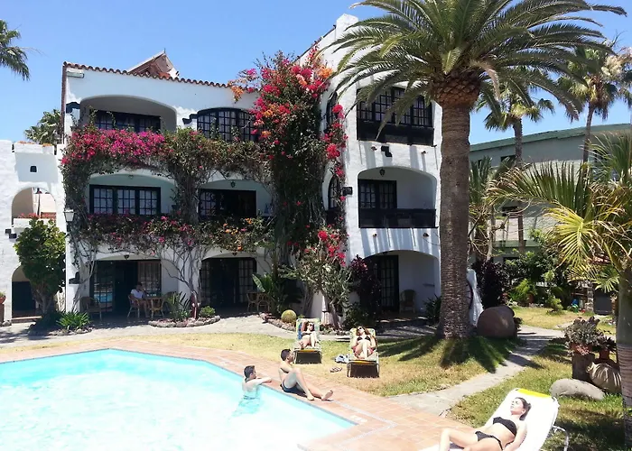 Apartamentos El Chaparral